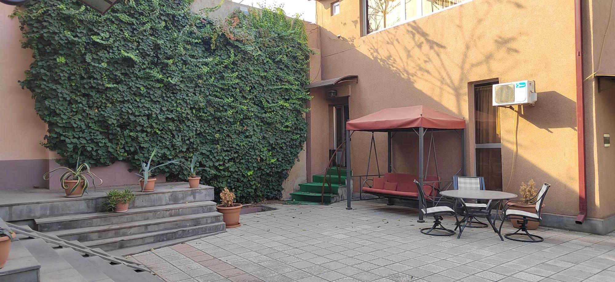 Areg Hotel Erévan Extérieur photo