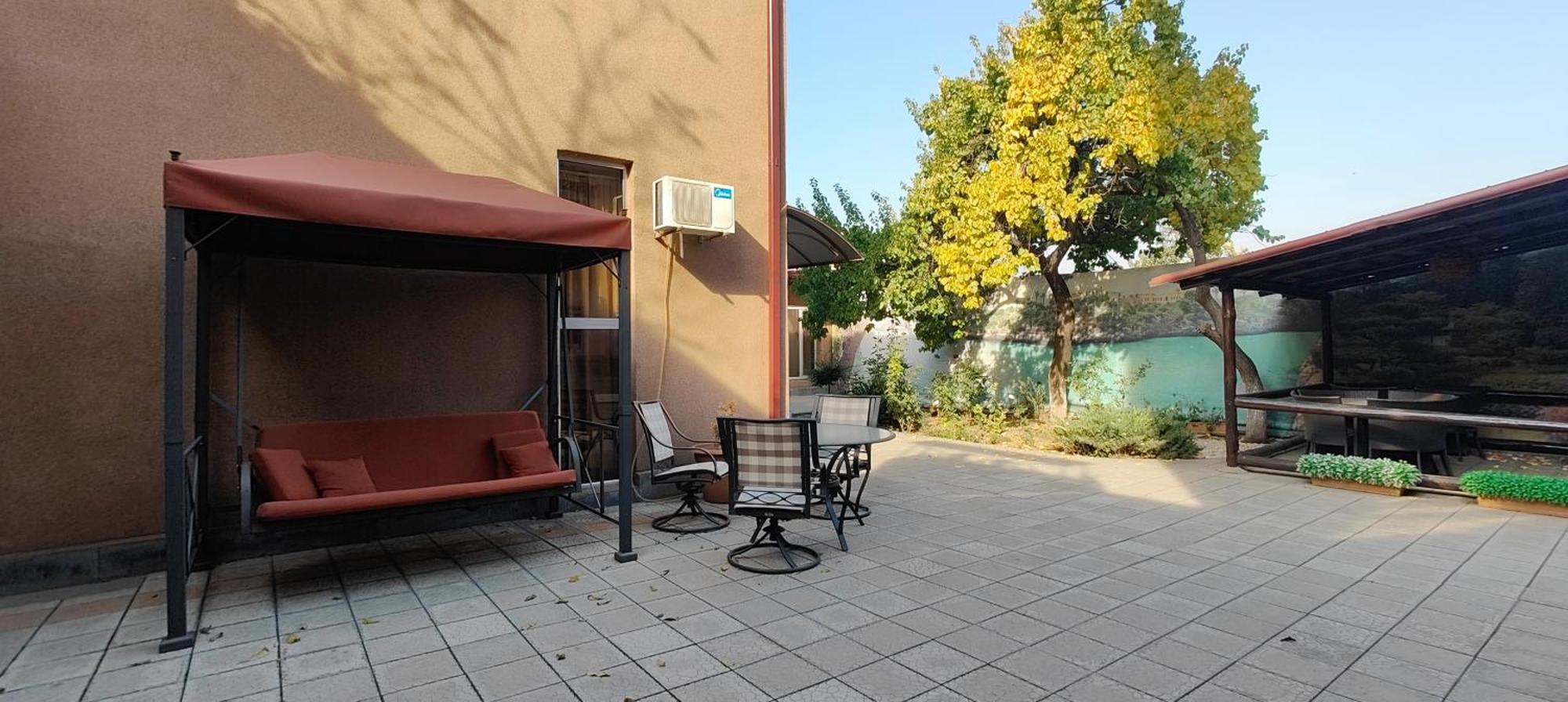 Areg Hotel Erévan Extérieur photo